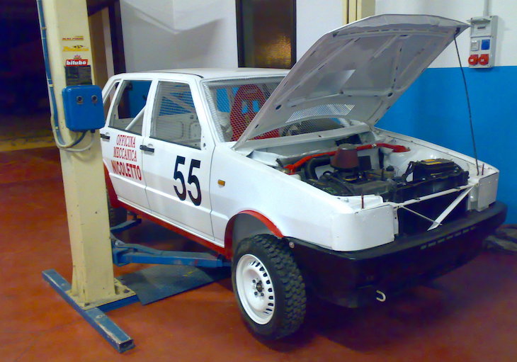 preparazione auto da corsa