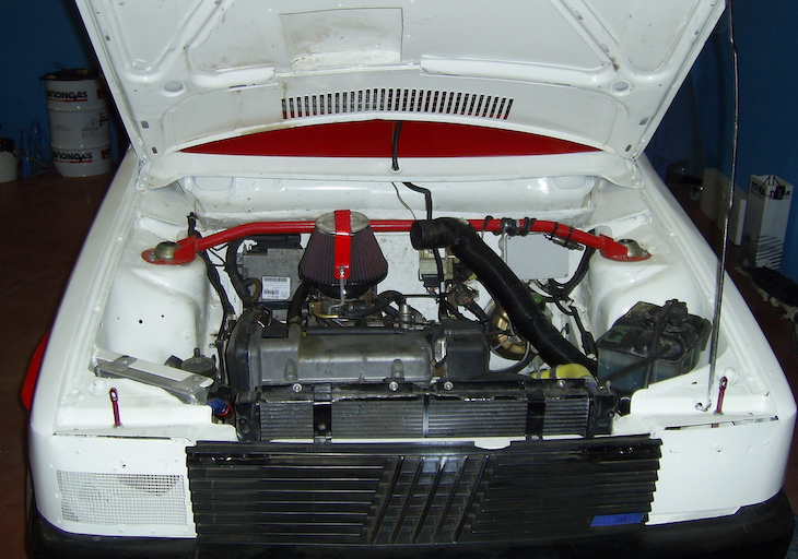 preparazione auto da corsa